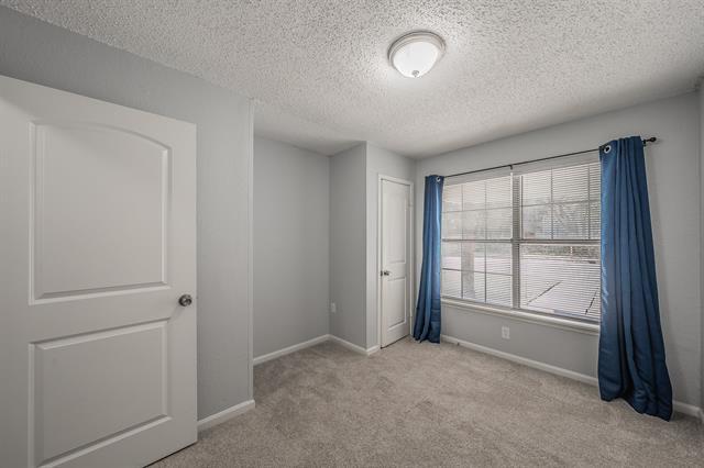 Building Photo - 1009 S Waco St