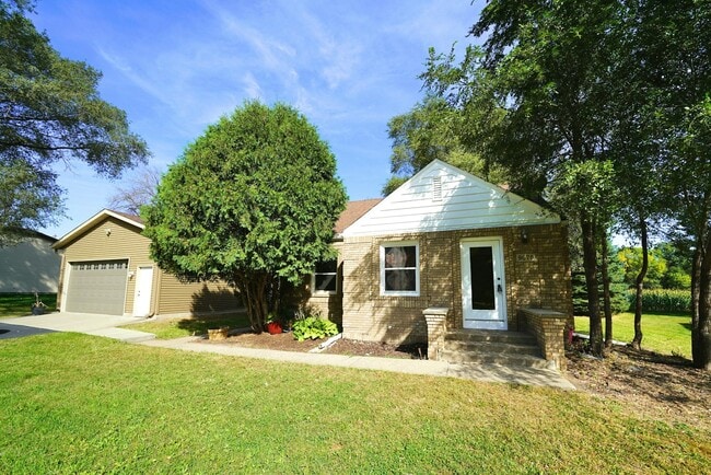 Primary Photo - 9670 265th St