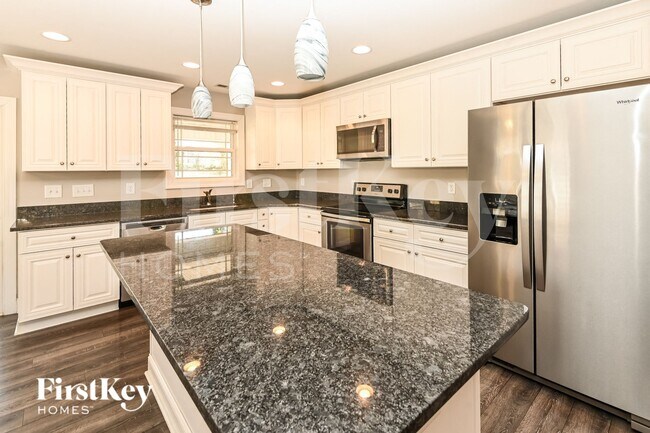 Building Photo - 119 Cline St