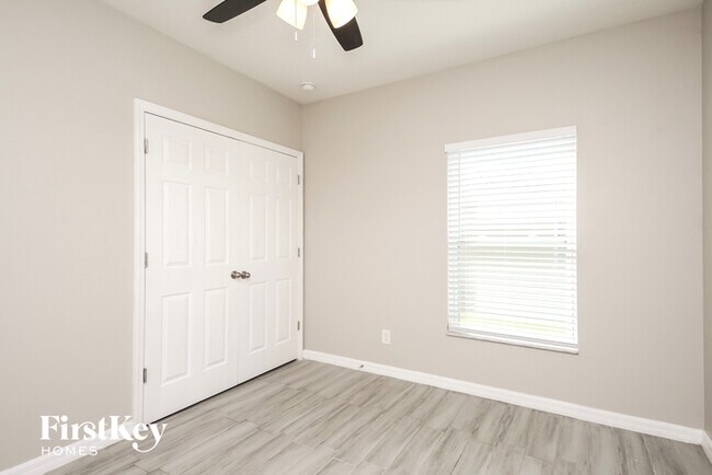 Building Photo - 3740 Briarwood Estates Cir