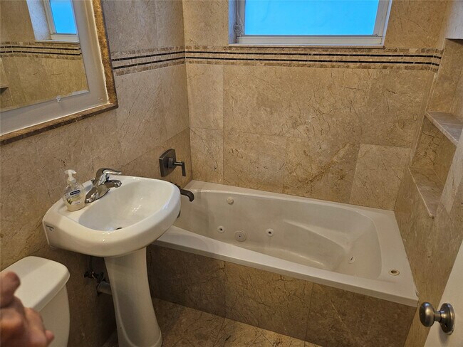 Building Photo - 2586 NW 58th Ave