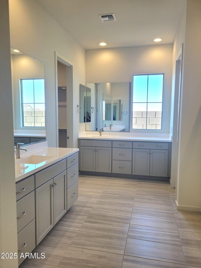 Building Photo - 21377 E Timberline Rd