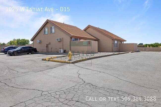 Building Photo - 1025 W Entiat Ave