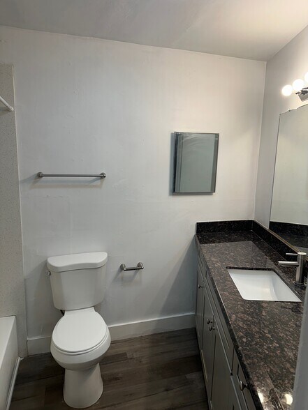 Building Photo - 4626 Ashdale Ct