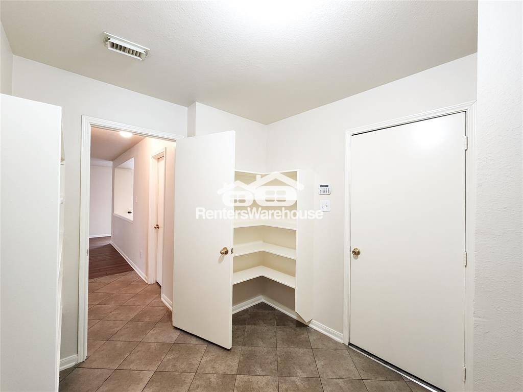 Building Photo - 9318 Windswept Grove Dr