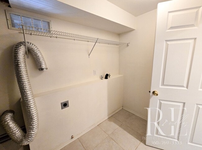 Building Photo - 3-Bed Townhome w/ Private Outdoor Spaces &...
