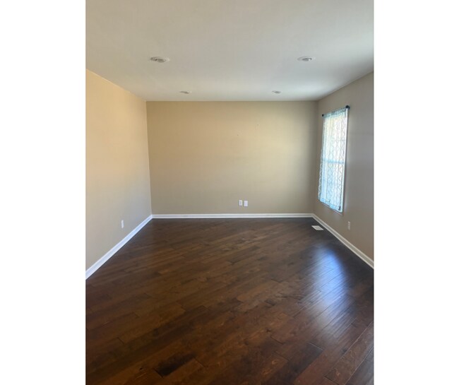 Building Photo - 9512 Imperial Dr