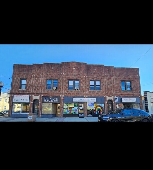 Primary Photo - 155 Valley Rd