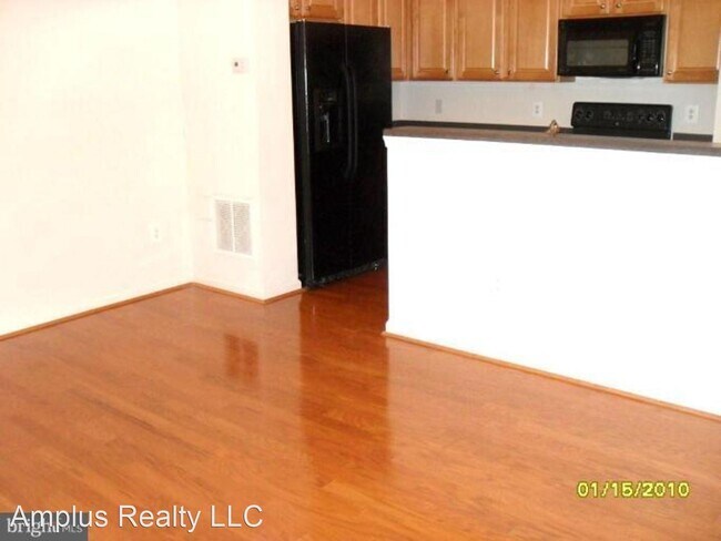 Building Photo - 3 br, 2.5 bath House - 12464B Liberty Brid...
