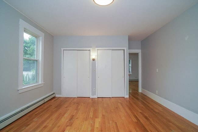 Building Photo - 48 Andover Rd