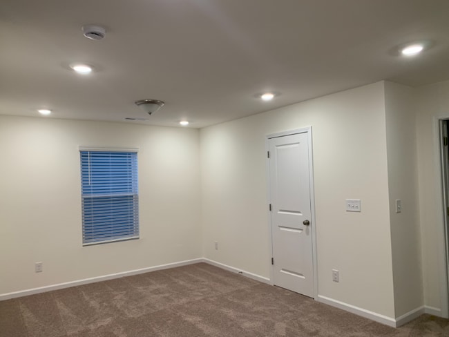 Building Photo - 8138 Ramsburg Dr