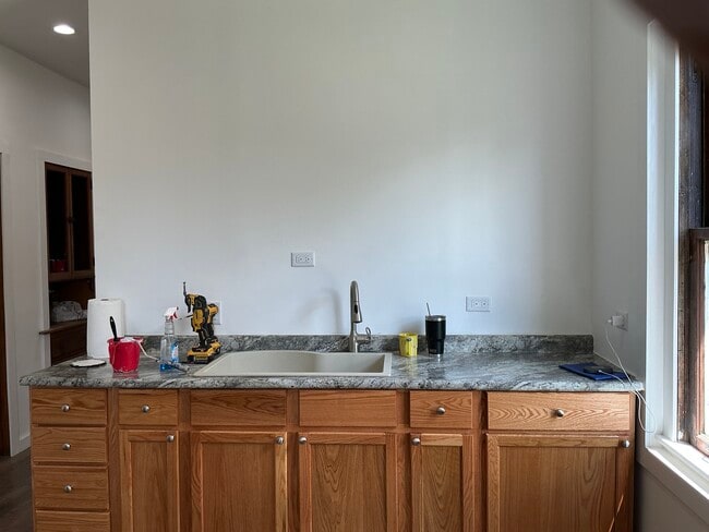 Building Photo - 8634 S Carpenter St