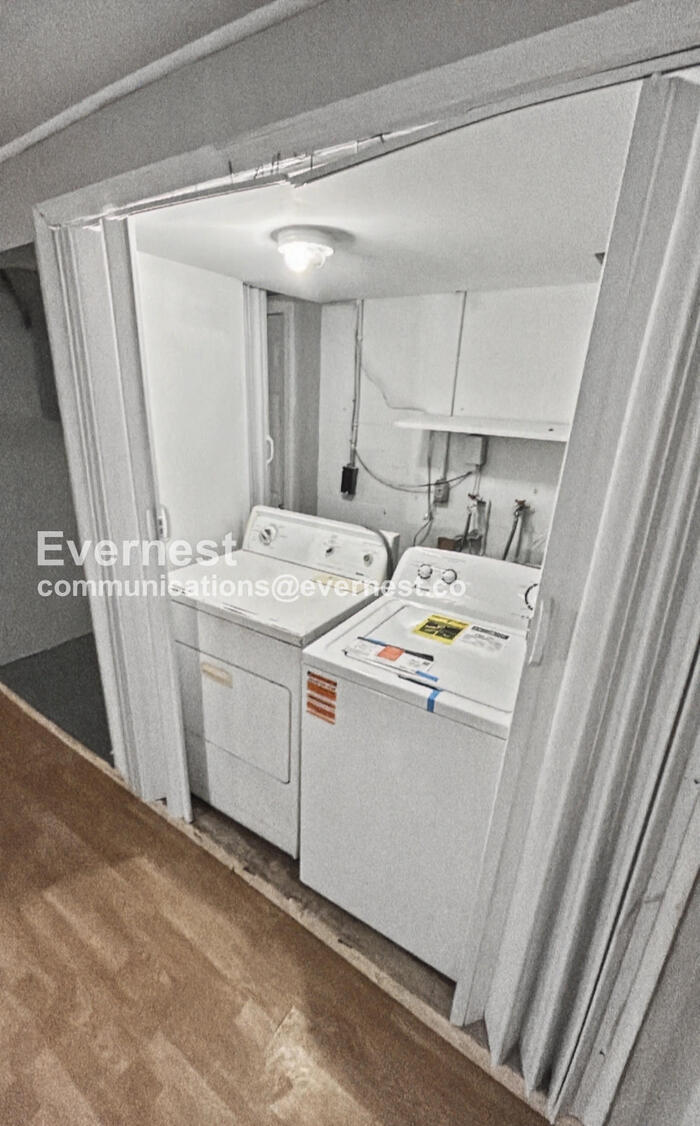 Building Photo - 2412 Arcadia Rd