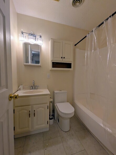 Remodeled Bathroom - 5523 Ellsworth Ave