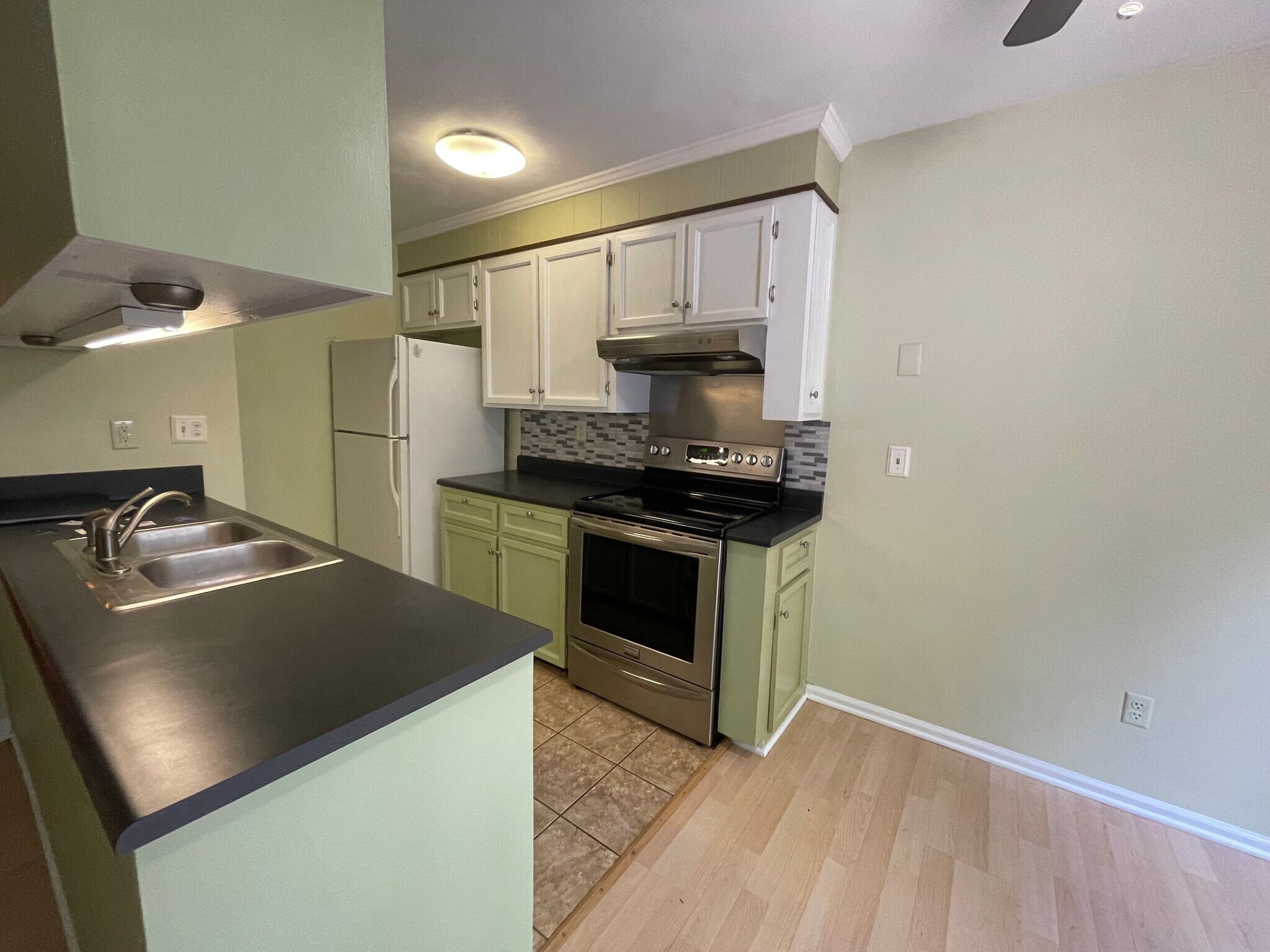 KITCHEN - 2910 Tree Swallow Rd