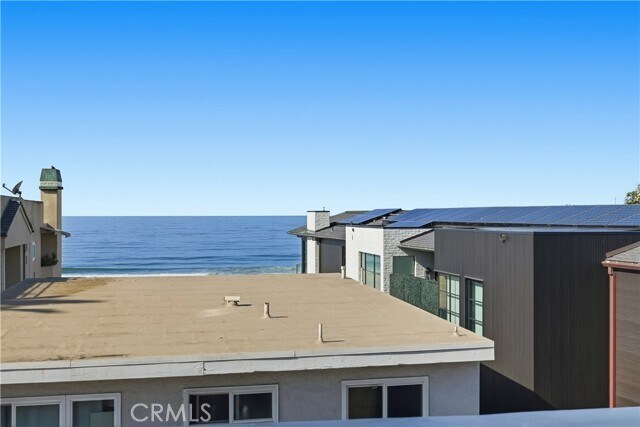 Building Photo - 116 5th Pl