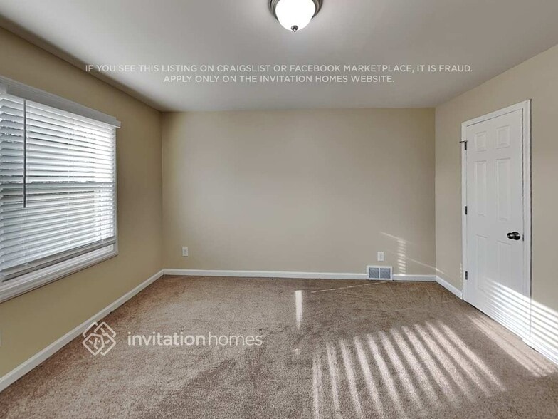 Building Photo - 3332 Bonneville Dr