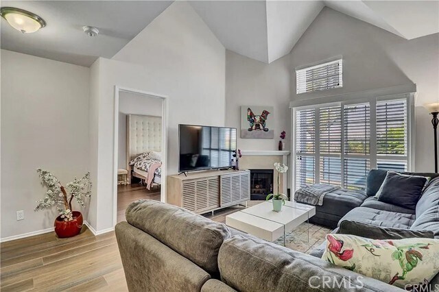 Building Photo - 1200 Gaviota Ave