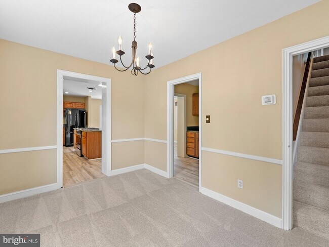 Building Photo - 404 S George Mason Dr
