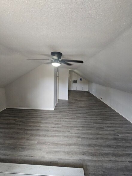 Primary Photo - 1410 Lake Rd