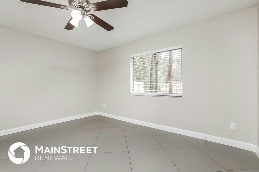 Building Photo - 7733 Range Dr