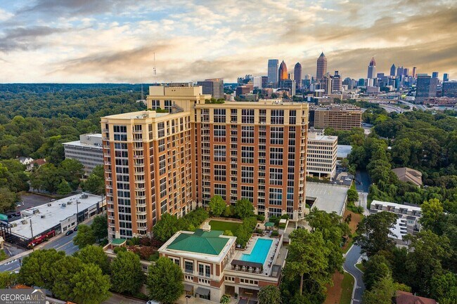 Building Photo - 1820 Peachtree Rd NE