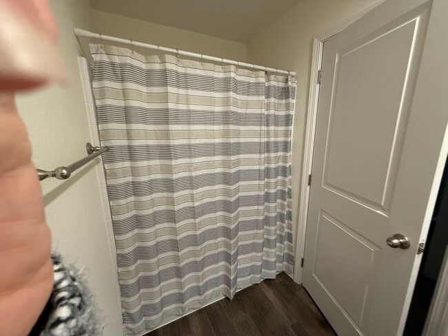 Building Photo - Brand new home, short or mid term rental, furnished or unfurnished!