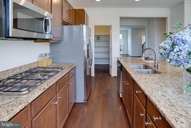 Building Photo - 25636 Pleasant Valley Rd