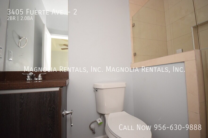 Building Photo - 3405 Fuerte Ave