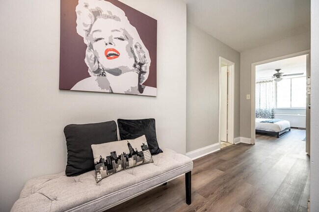 Building Photo - 215 Piedmont Ave NE