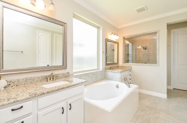 Building Photo - 3462 Cabernet Shores Dr