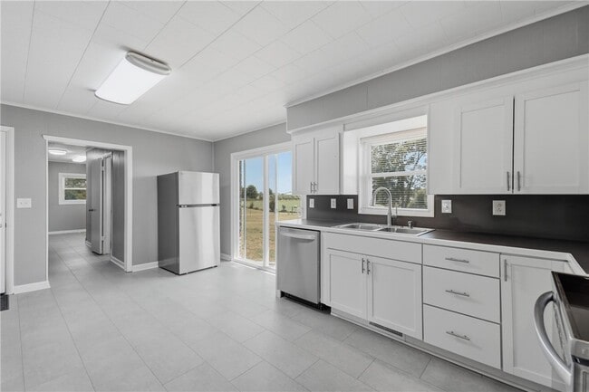 Building Photo - 15099 AR-72