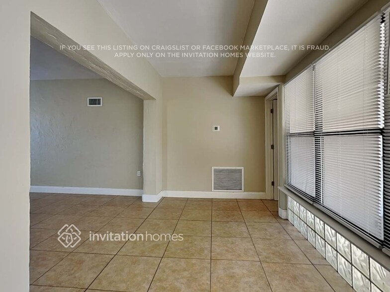 Building Photo - 6012 9th Ave N