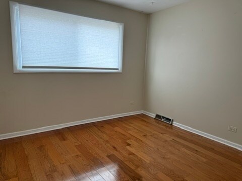 Building Photo - 9120 Hollyberry Ave