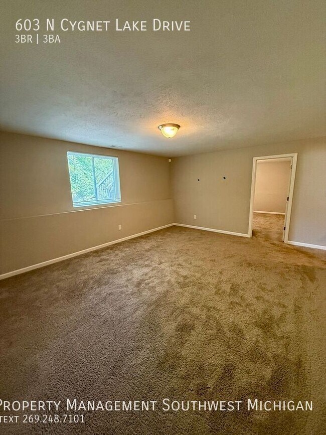 Building Photo - 603 Cygnet Lake Dr