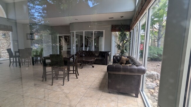 Building Photo - SUPER NICE 2-BDRM, 2-BATH MAIN LEVEL CONDO...