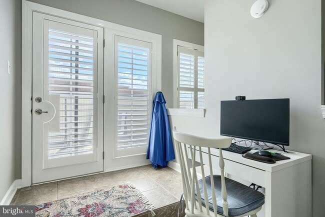 Building Photo - 432 Grand St