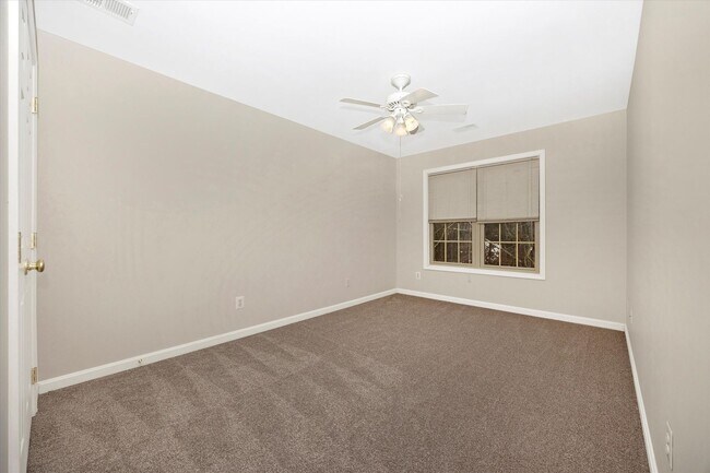 Building Photo - The Meadows In New Market