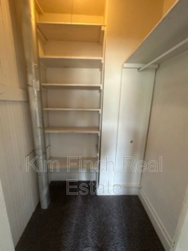 Building Photo - 591 E 300 N