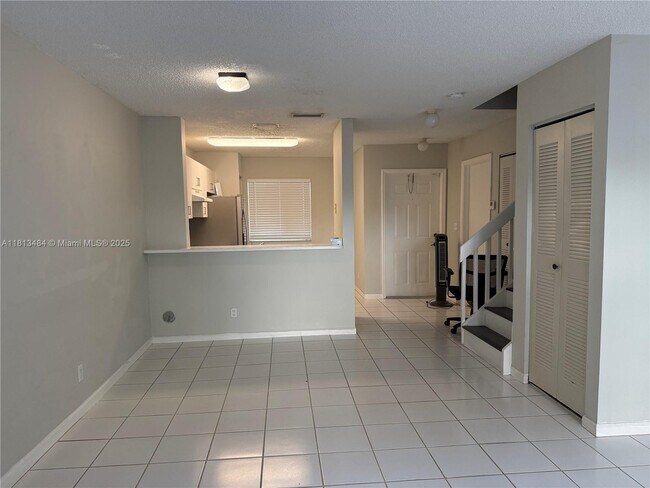 Building Photo - 17432 SW 140th Ct