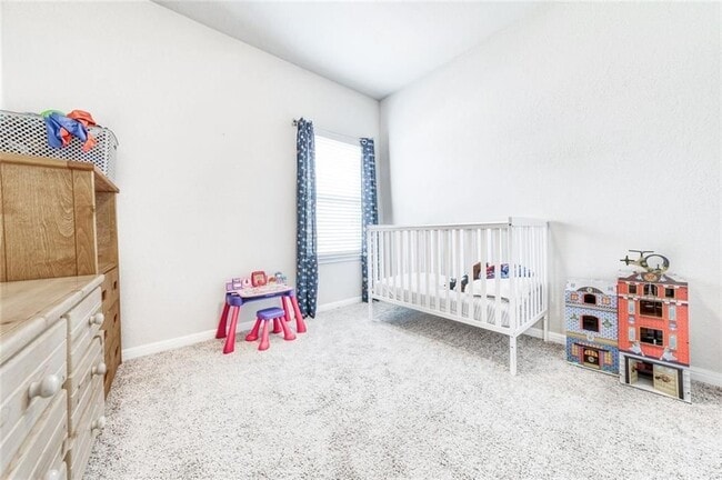 Building Photo - 212 Freedom Park Ave