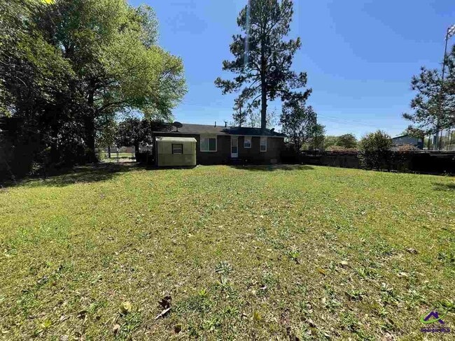 Building Photo - 111 Nix Way