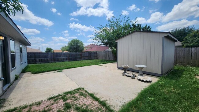 Building Photo - 12805 Sky Harbor Dr