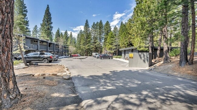 Building Photo - 751 Tahoe Blvd