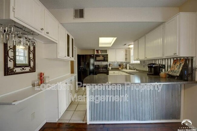 Building Photo - 3800 Stockade Ct