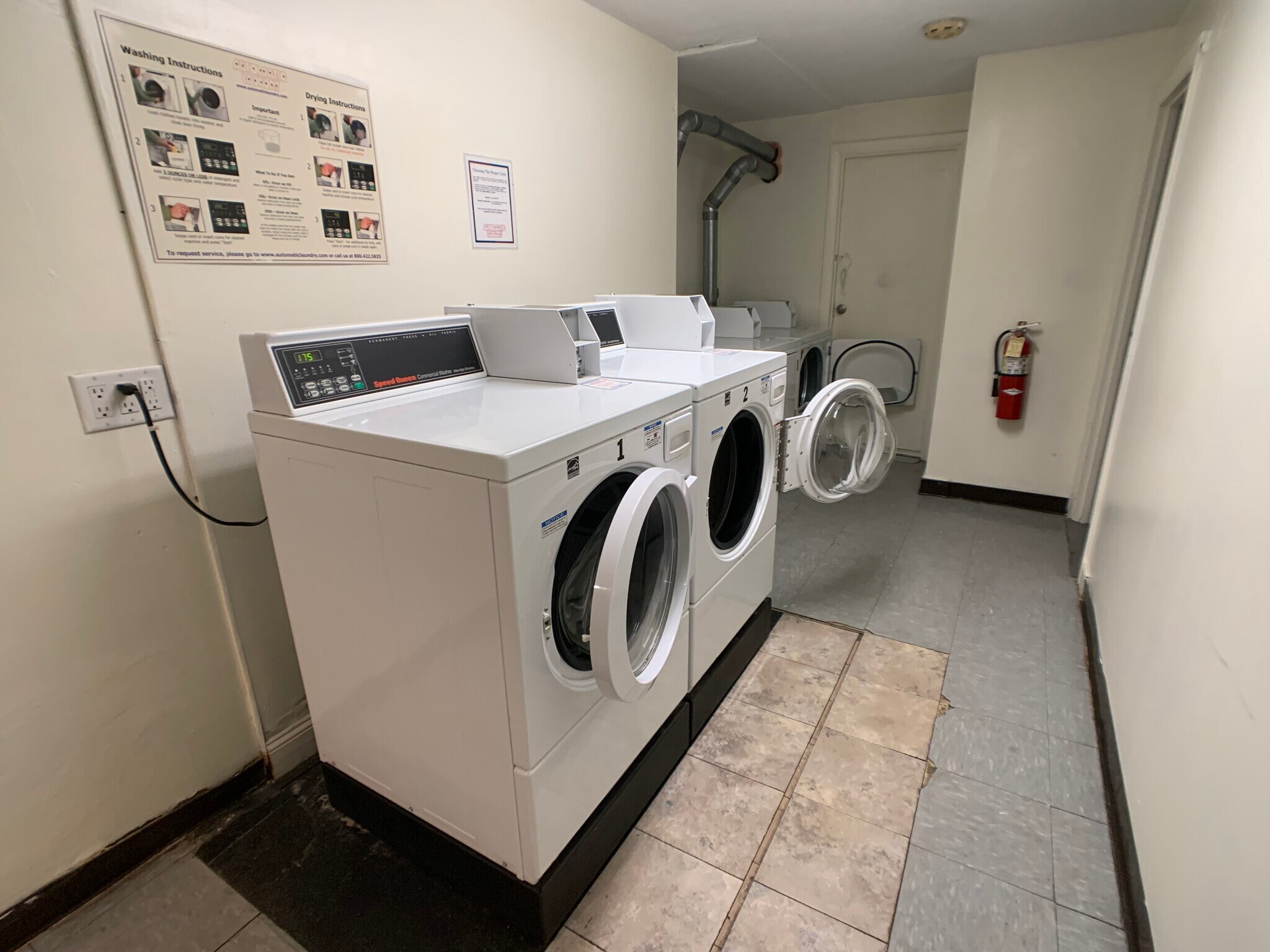 Building Photo - 10 Commonwealth Ct