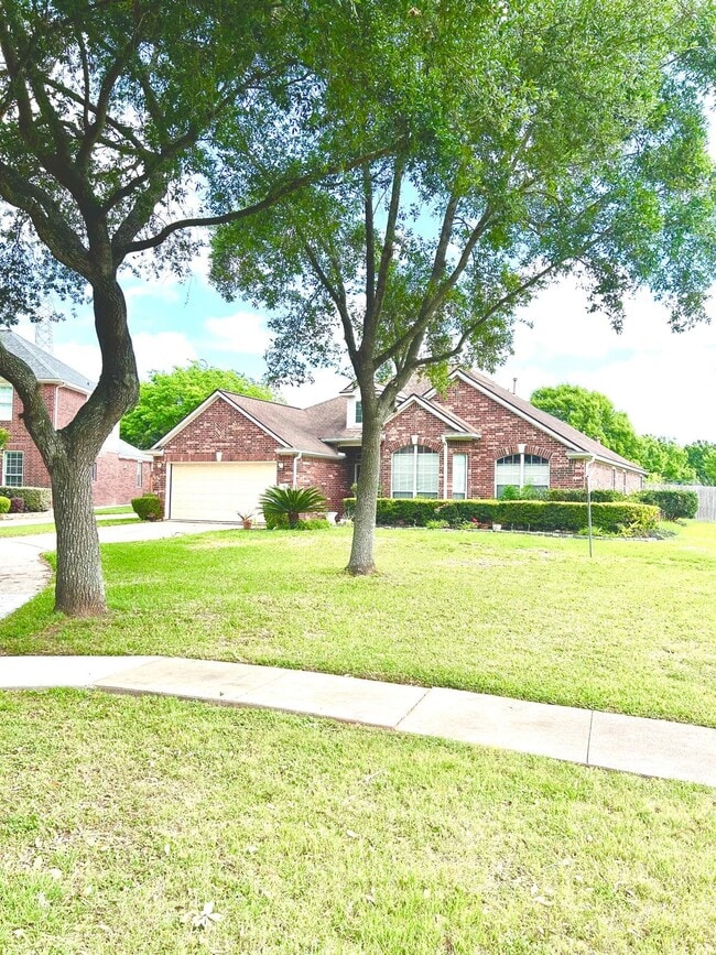 Building Photo - 3902 Double Trail Ct