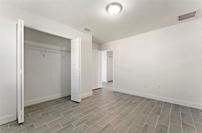 Building Photo - 5023 24th St SW