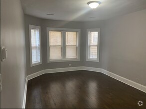 Building Photo - 2 bedroom in Chicago IL 60619