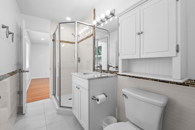 Building Photo - 3450 S Olive Ave